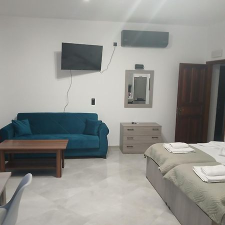 Kastello Apartment Megisti ภายนอก รูปภาพ
