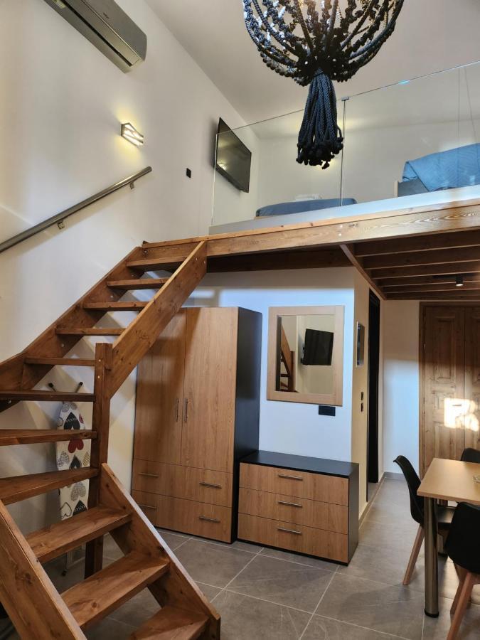 Kastello Apartment Megisti ภายนอก รูปภาพ