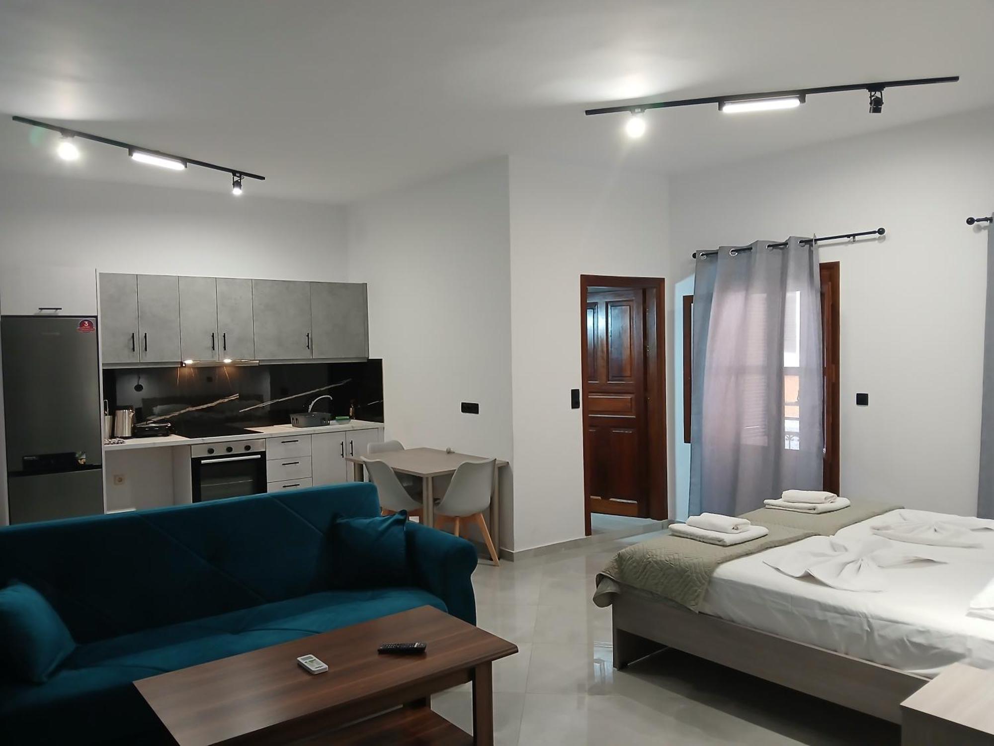 Kastello Apartment Megisti ภายนอก รูปภาพ